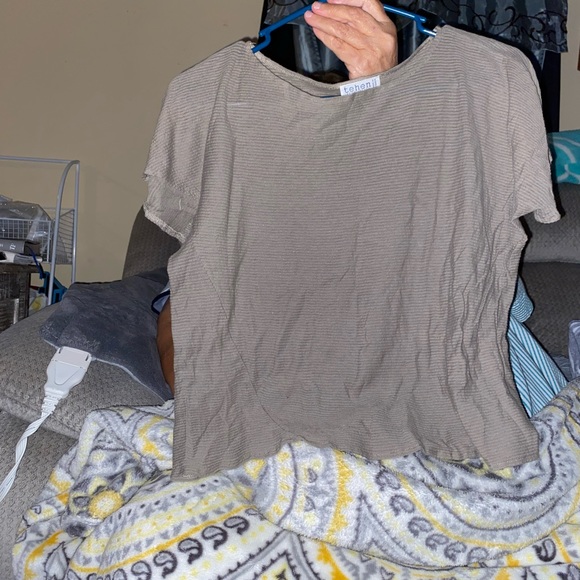 Bundle cloths get a gift with purchase - Picture 12 of 12